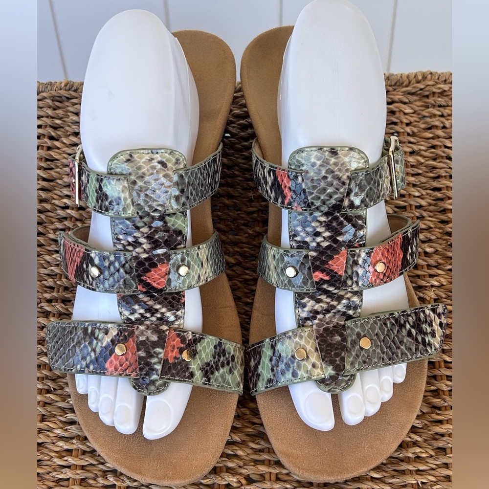 Vionic Women’s Radia Snake Print & Studs Wedge Sandal Size 9